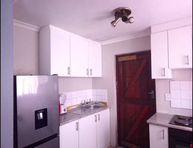2 BEDROOM HOUSE FOR SALE IN BAYVIEW